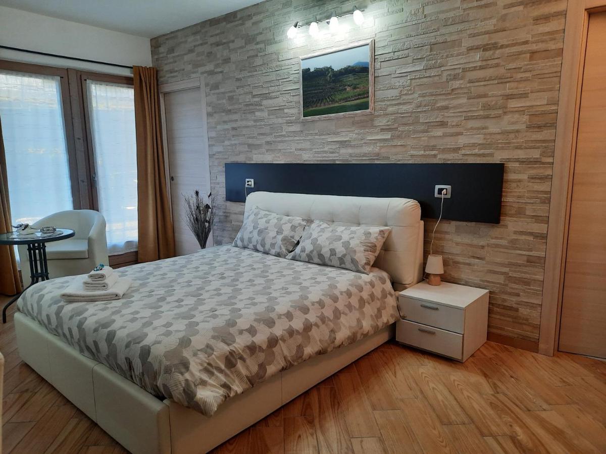 Il Vigneto Bed & Breakfast Castione Andevenno Luaran gambar