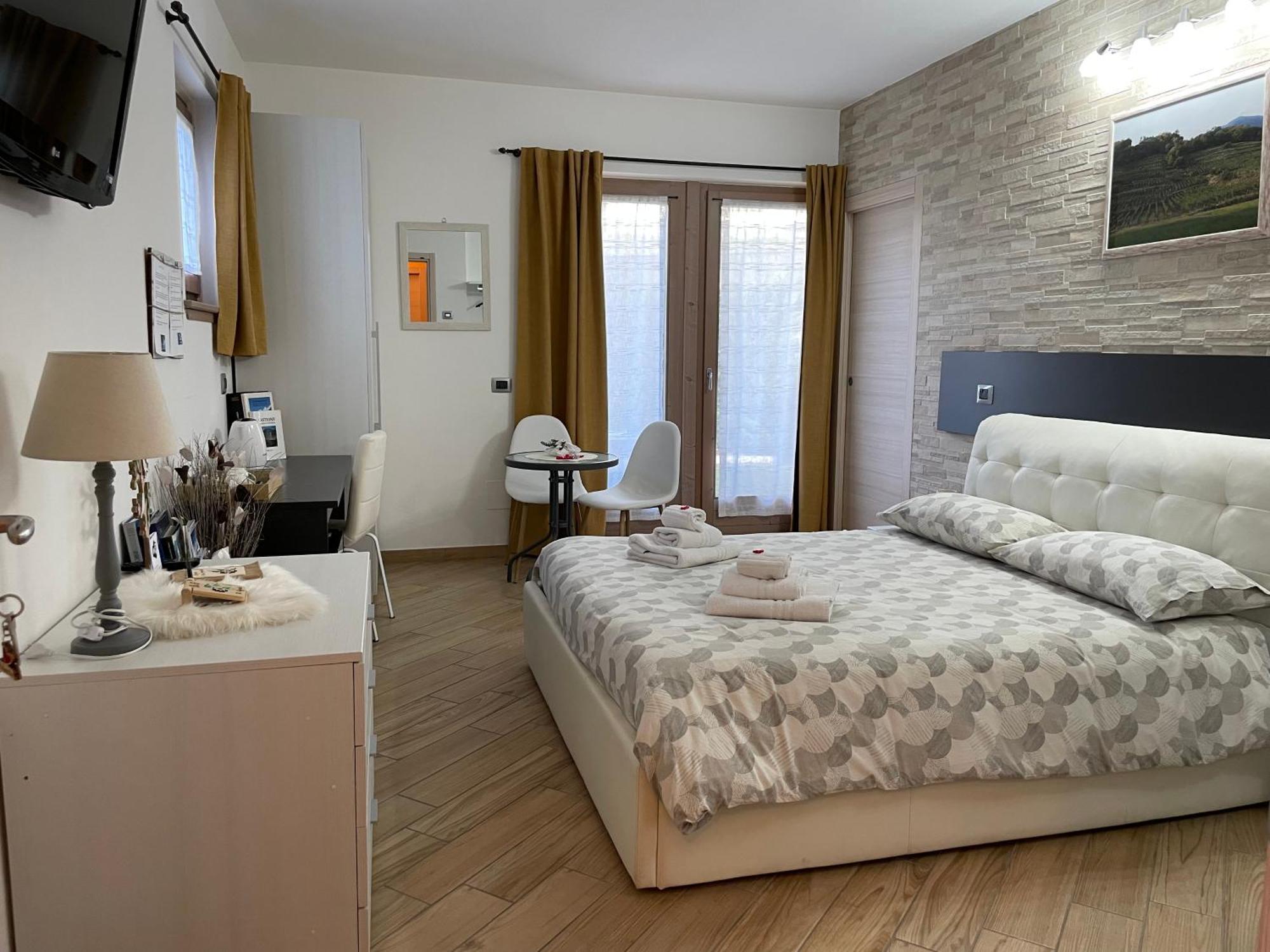 Il Vigneto Bed & Breakfast Castione Andevenno Luaran gambar