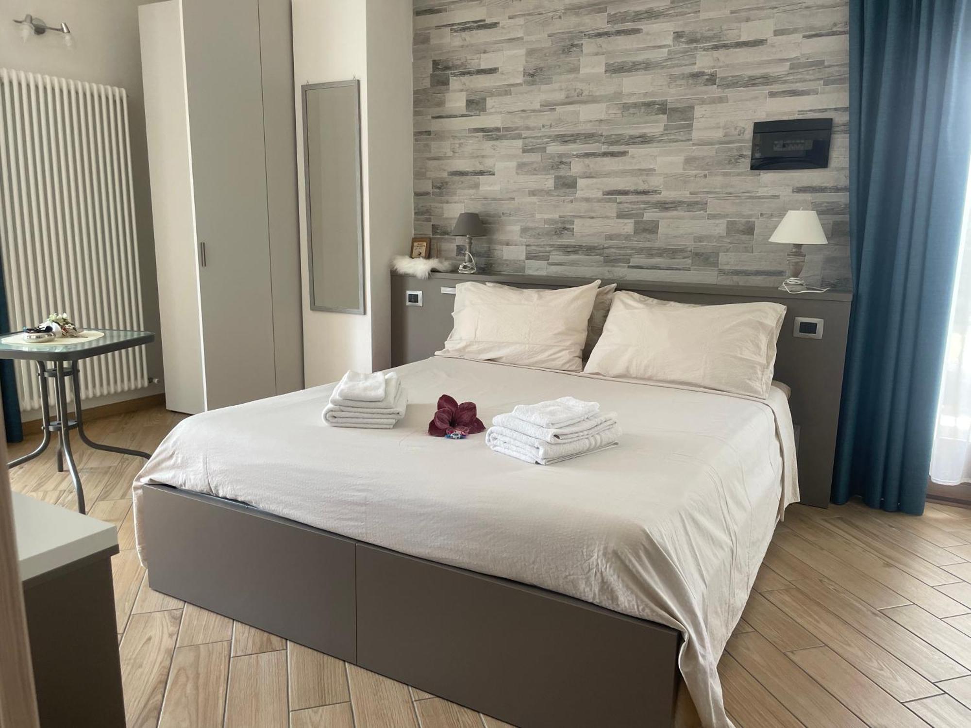 Il Vigneto Bed & Breakfast Castione Andevenno Luaran gambar